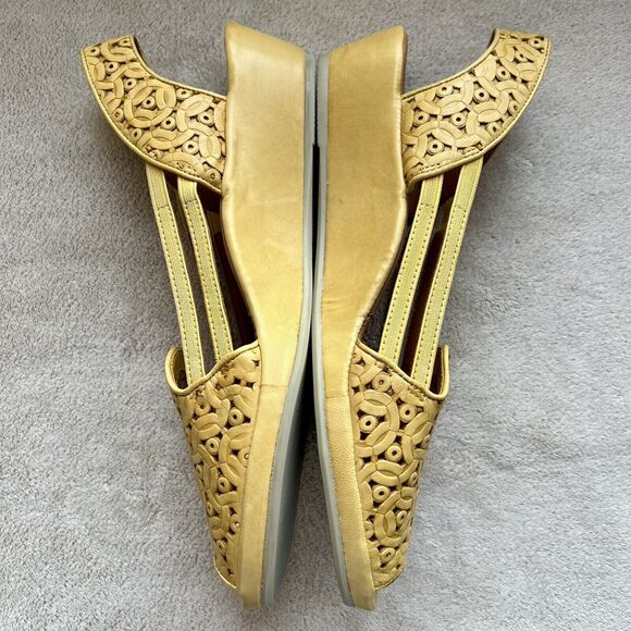L’amour Des Pieds Bainya Gold Mustard Yellow Leather Wedge Heel Sandal Women 8.5 - Picture 6 of 16